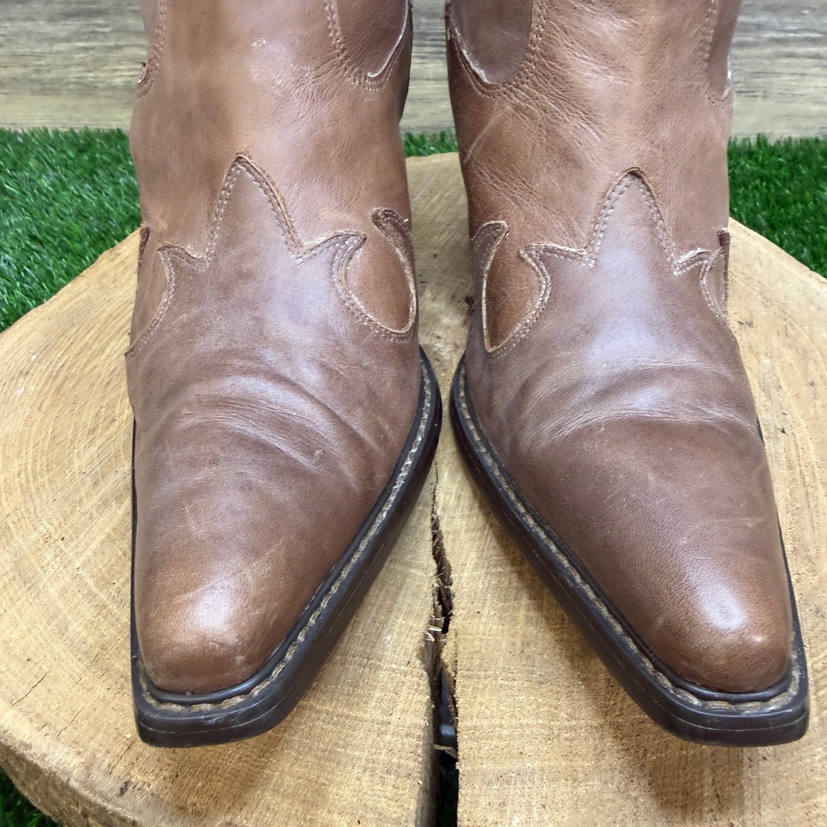 Nine West Women - Size 10M - Tan Studded Cowboy Boots Style Poulin