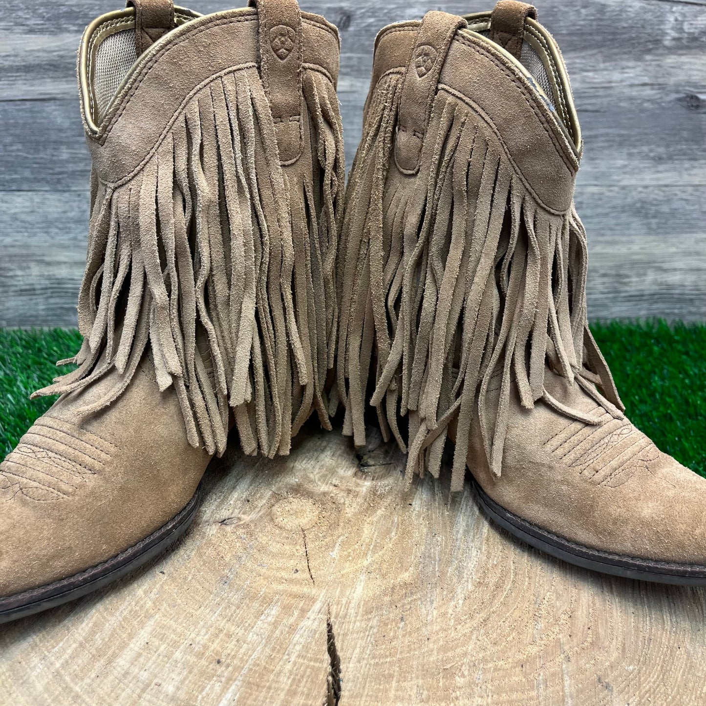 Ariat Youth - Size 2 - Tan Suede Fringe Snip Toe Cowboy Boots Style 10018648