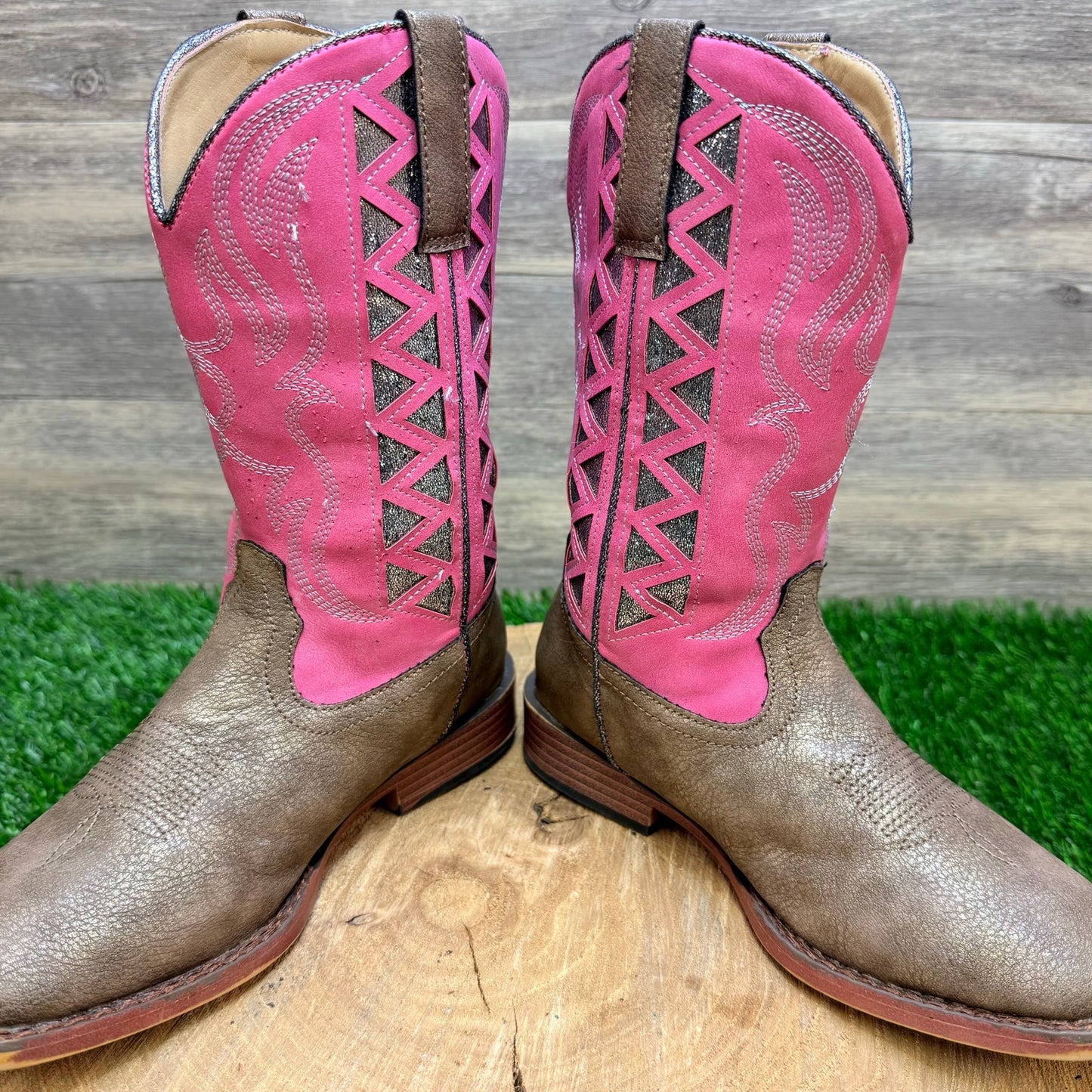 Roper Youth - Size 2 - Glitter Tan / Pink Faux Leather Cowboy Boots 2486