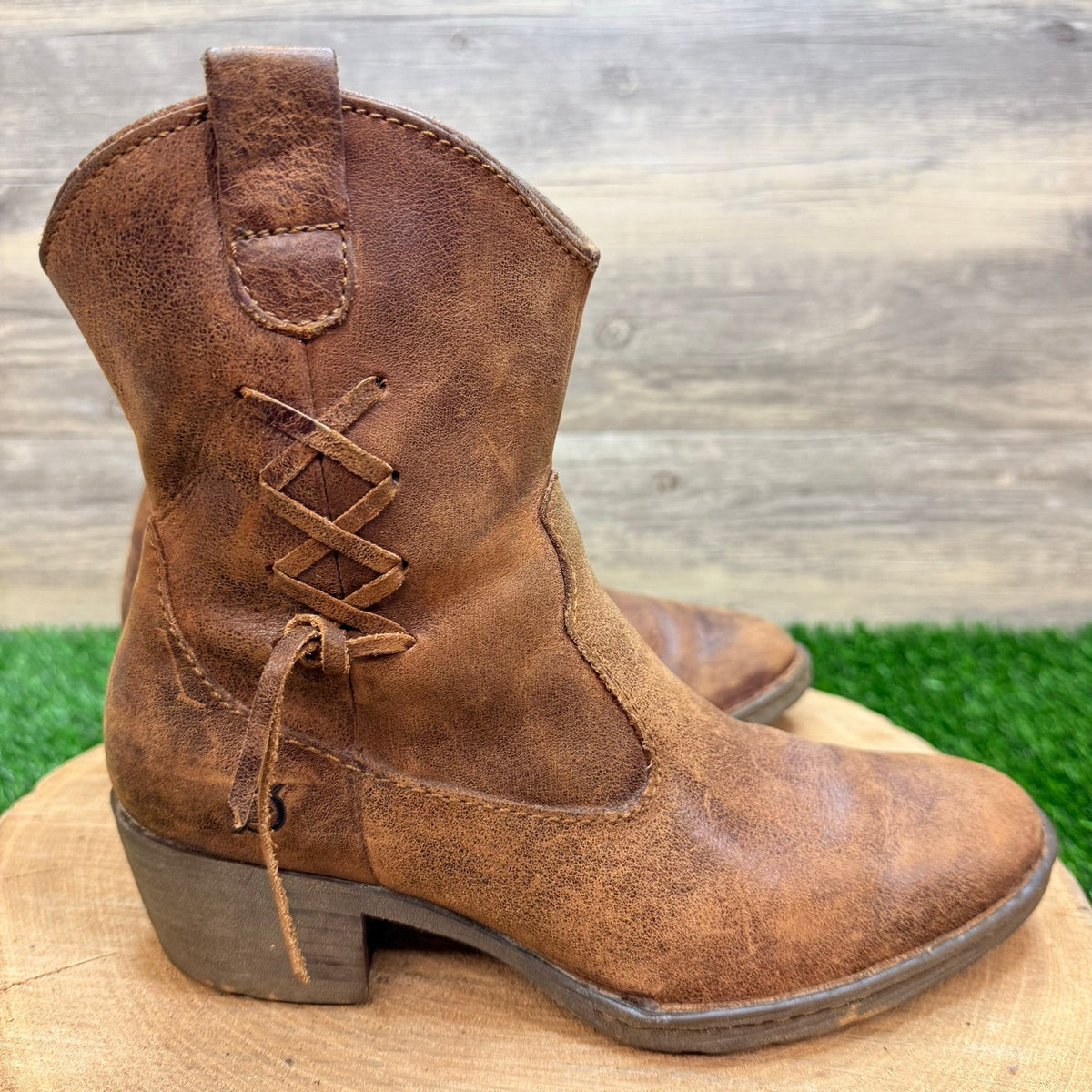 Born Women - Size 7 - Brown Ankle Zipper Boots CQG11