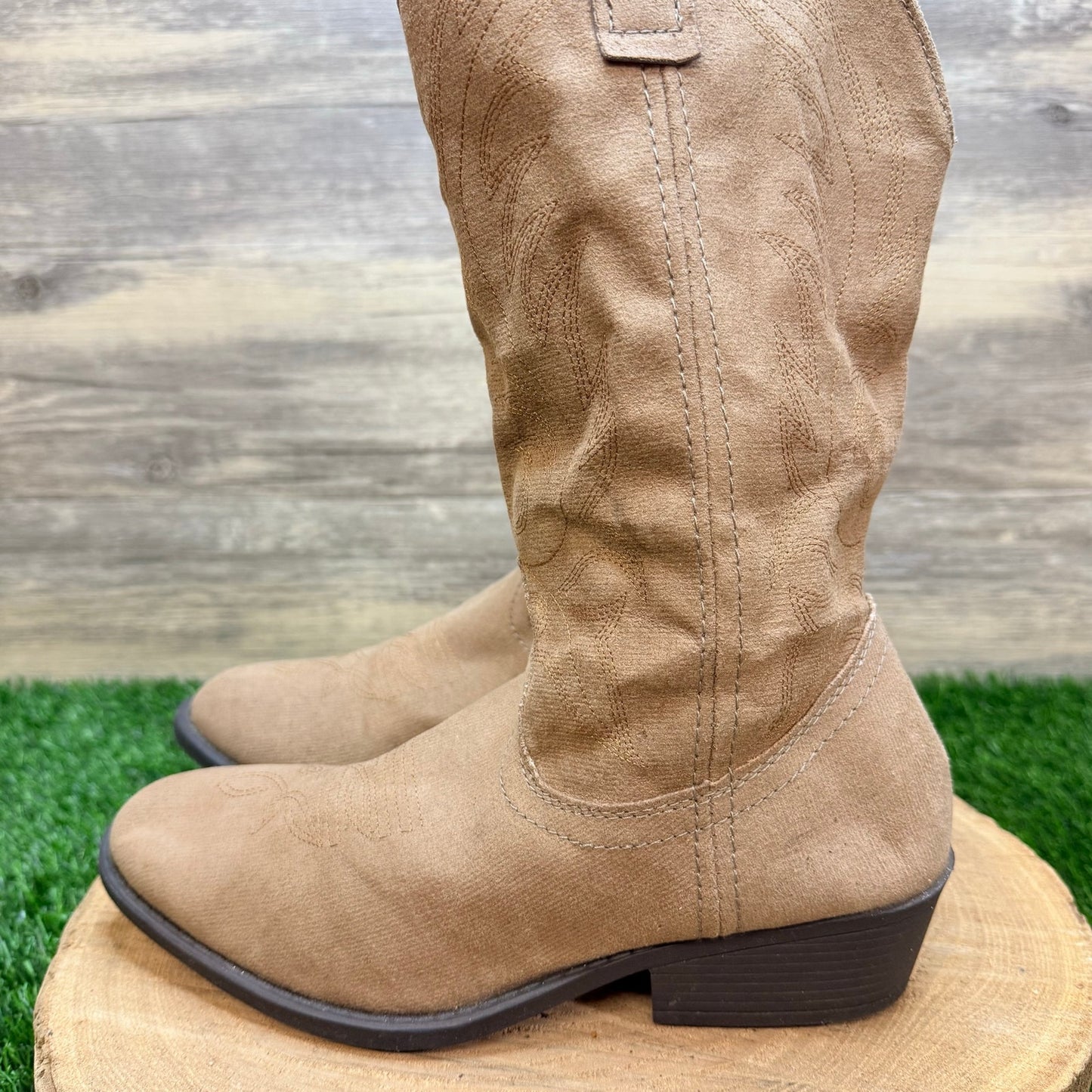 Rampage Women - Size 8.5M - Beige Faux Leather Cowboy Boots Walden 300301