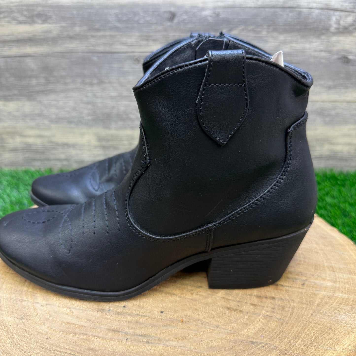Rampage Women - Size 7.5M - Black Faux Leather Ankle Zipper Boots Whendl