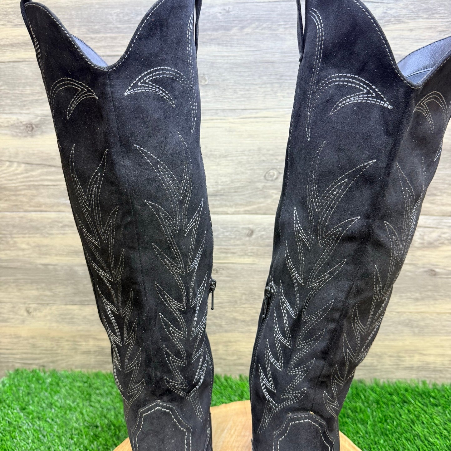 Universal Thread Women - Size 8W - Black Tall Zipper Faux Boots