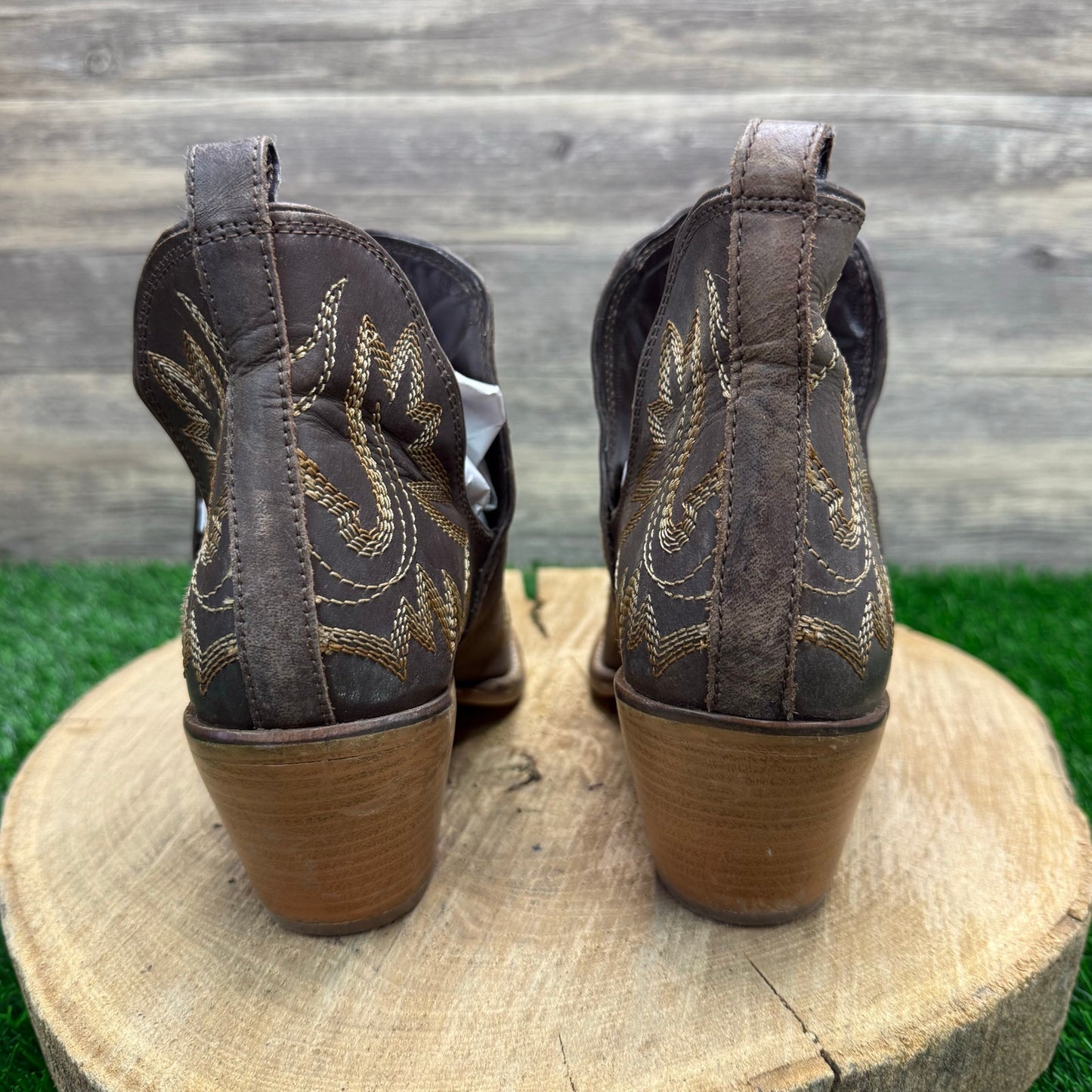 Myra Women - Size 8 - Brown Coffee Ankle Boots