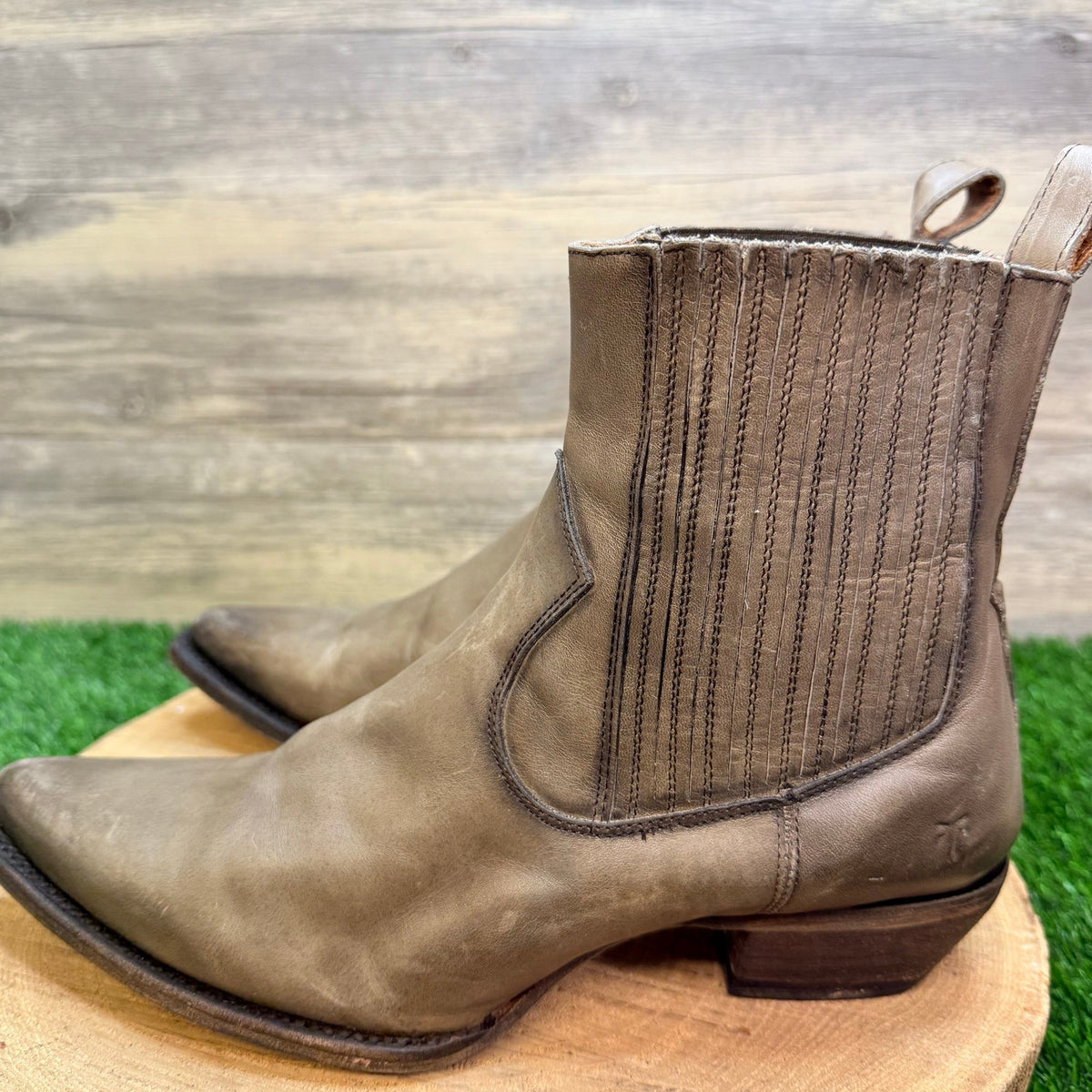Frye Women - Size 11B - Grayish Ankle Short Boots 70521