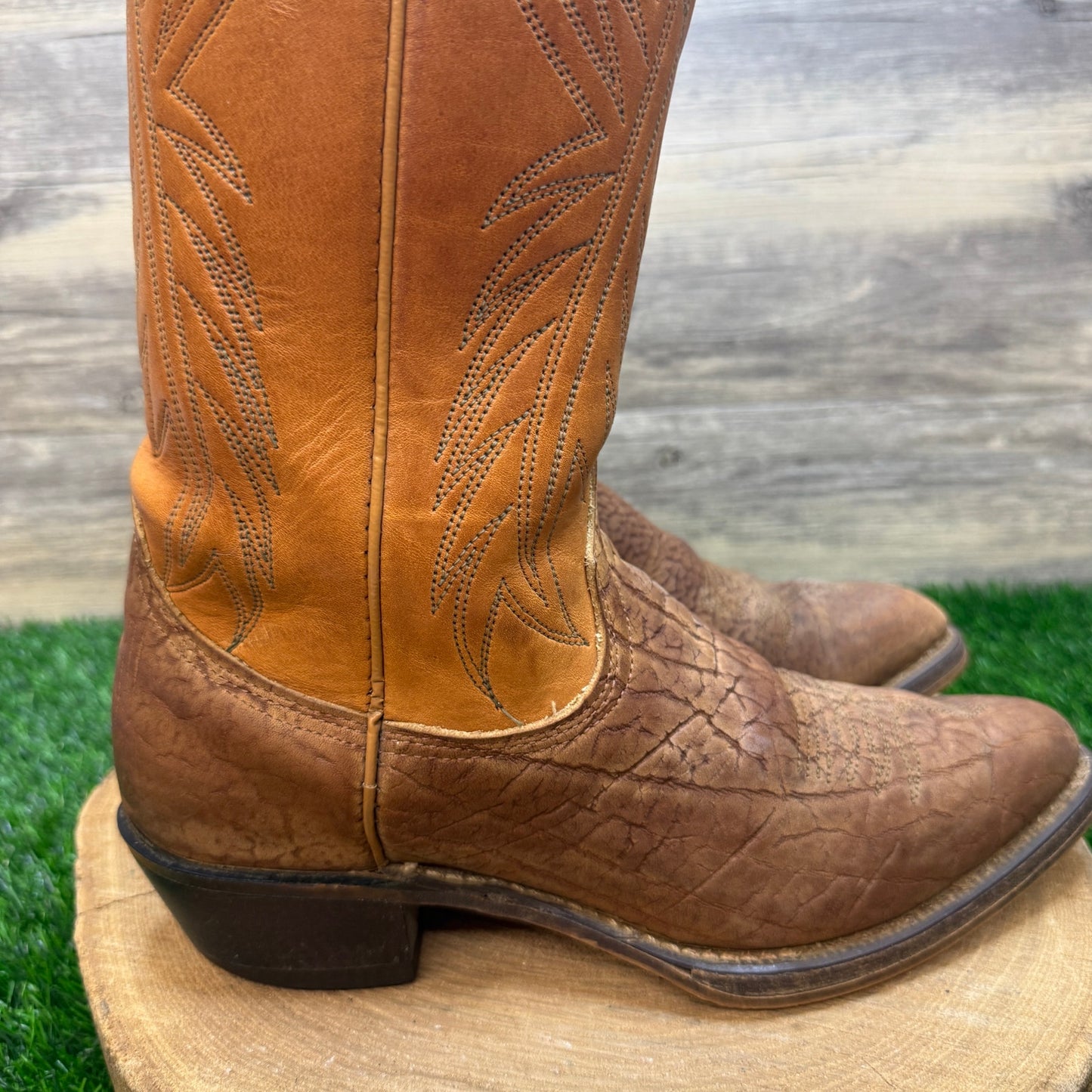 Wrangler Men - Size 8.5D - Vintage Tan Exotic Print Faux Leather Cowboy Boots