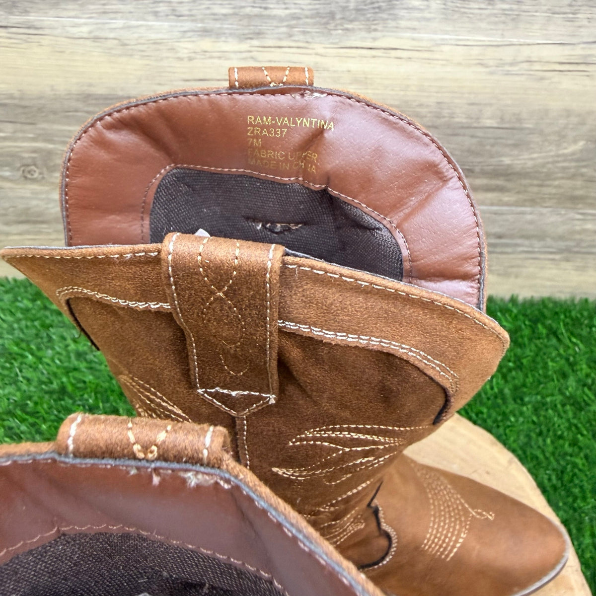 Rampage Women - Size 7M - Brown Soft Faux Leather Cowboy Boots Valyntina