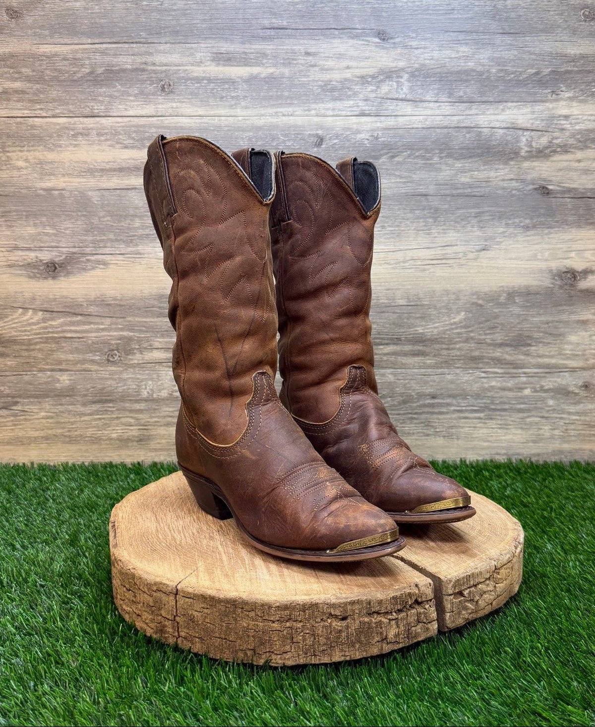 Durango Women - Size 5.5 - Brown Slouch Toe Plate Cowboy Boots Style 57856