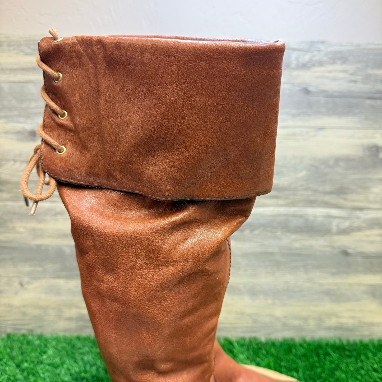 Vince Camuto Women - Size 10 - Brown Riding Zipper Boots