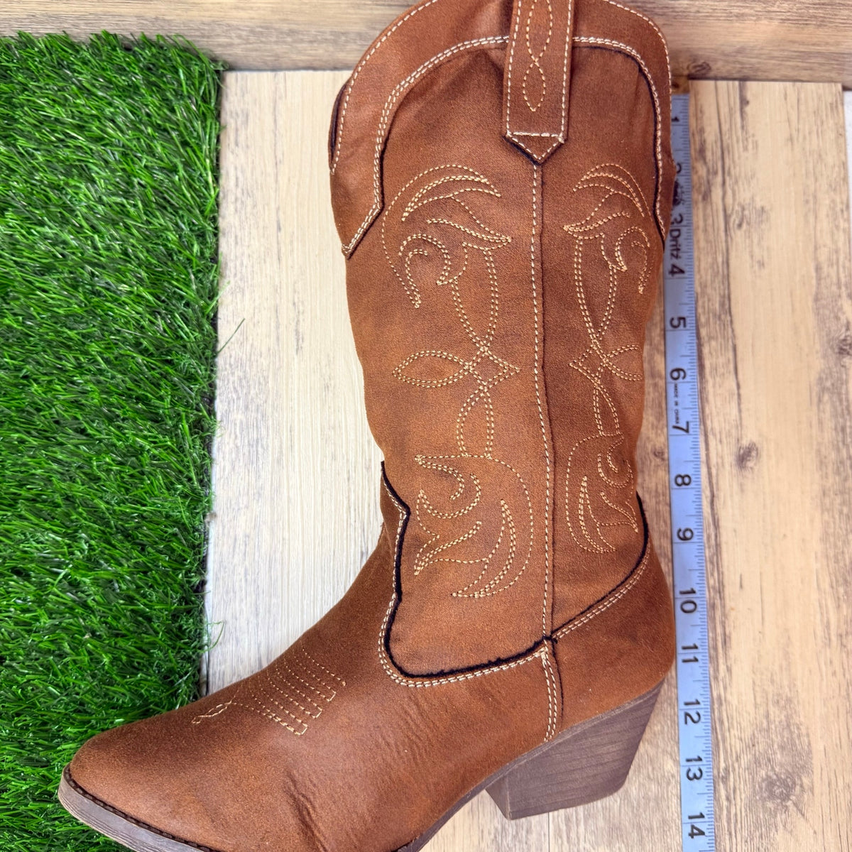 Rampage Women - Size 7M - Brown Soft Faux Leather Cowboy Boots Valyntina