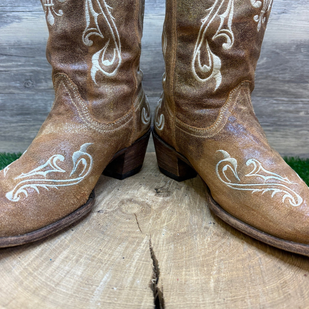Corral Women - Size 9M - Sand Cortez Embroidered Cowboy Boots Style R1974