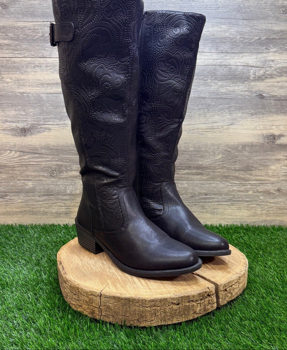 Easy Street Women - Size 9.5M - Black Tall Plus Calf Faux Leather Boots