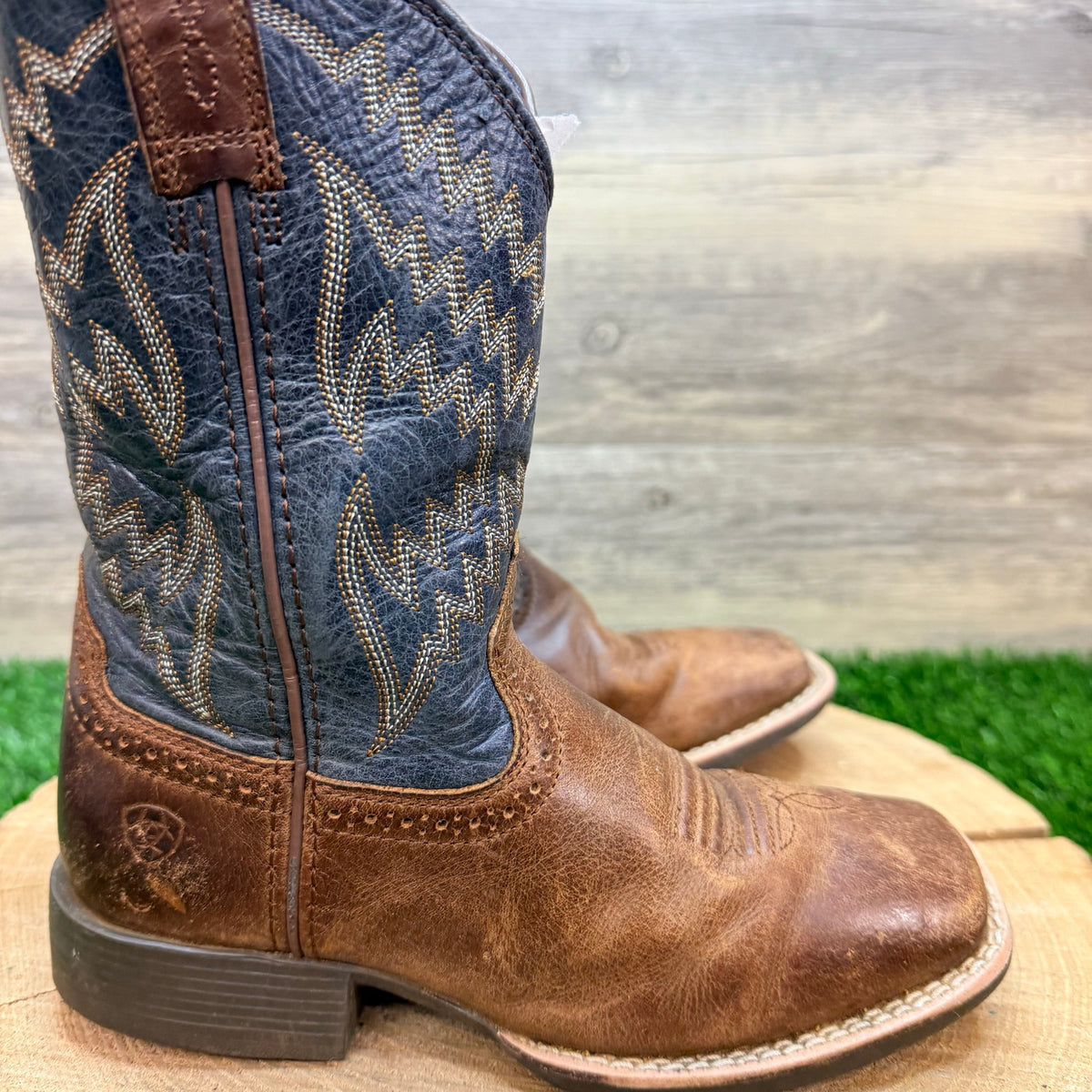 Ariat Youth - Size 13 - Brown / Black Square Toe Cowboy Boot 10021591