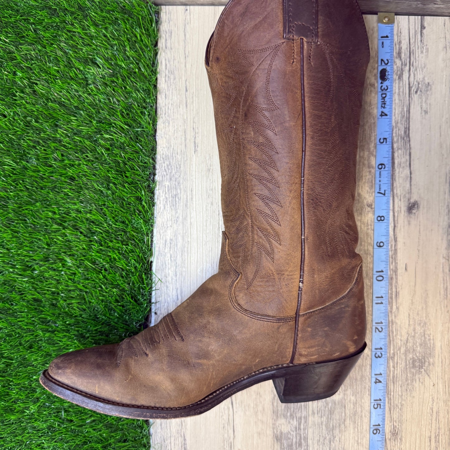 Justin Women - Size 8B - Brown Apache Cowboy Boots Style L4934