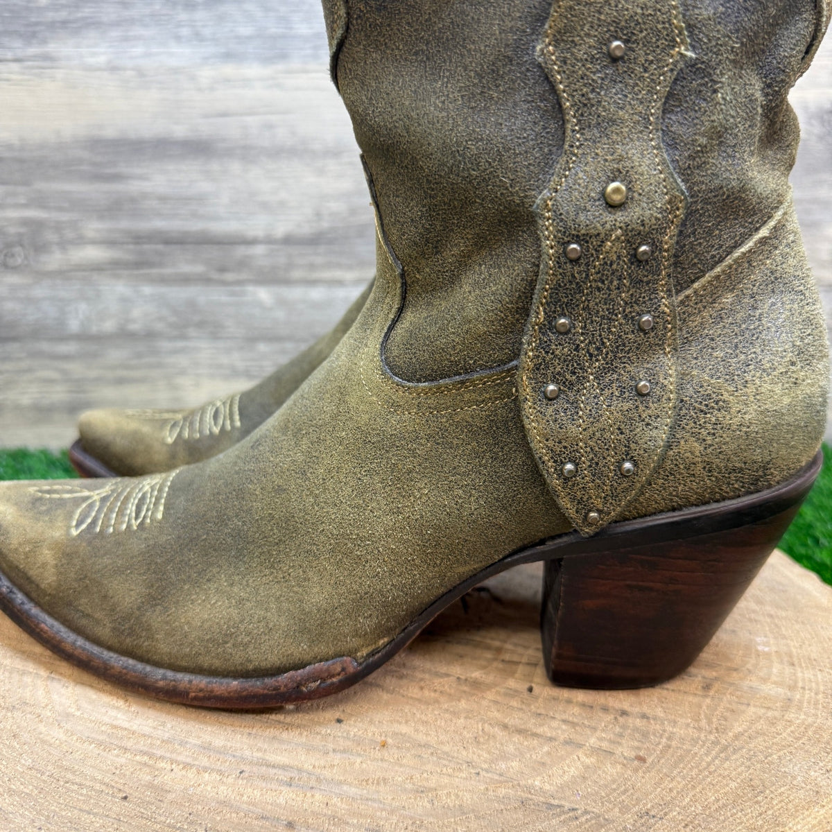 Charlie One Horse Women - Size 11B - Olive Suede Ankle Cowboy Boots