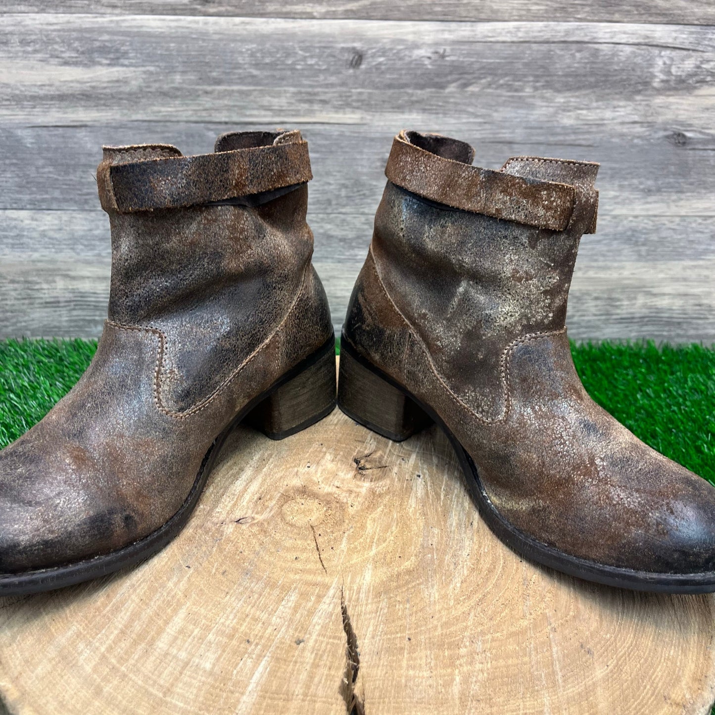 Diba True Women - Size 8.5 - Distressed Brown Ankle Boots