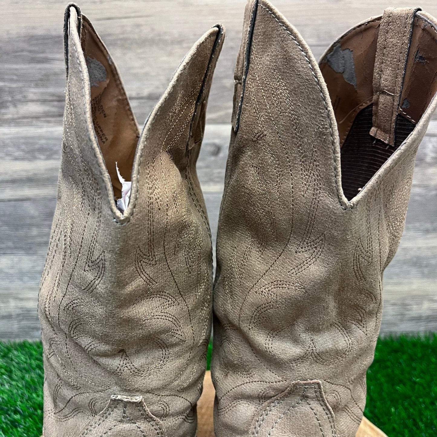 Rampage Women - Size 8M - Beige Soft Faux Leather Boots Style 300301