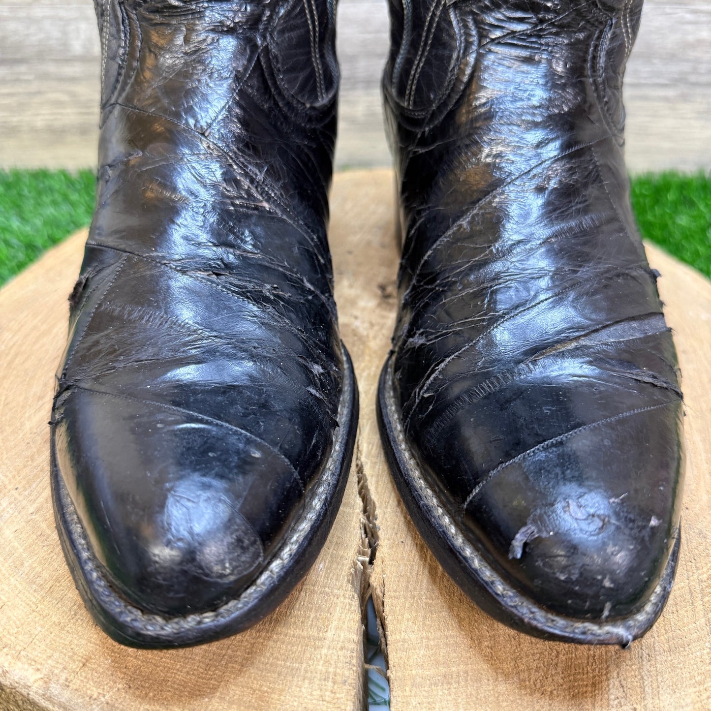 Montana Men - Size 9.5 - Vintage Black Eel Skin Western Cowboy Boots Style 7203