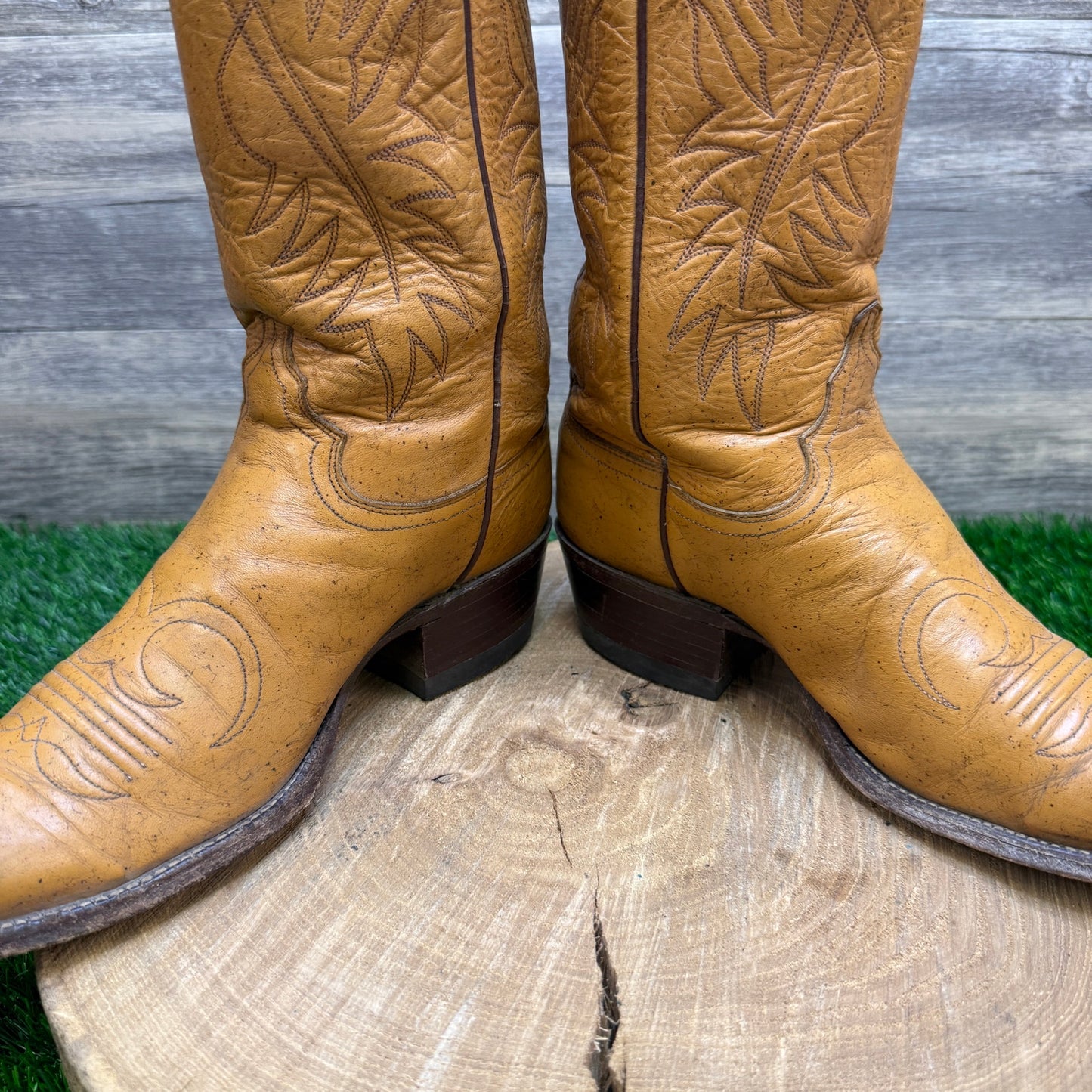 Justin Women - Size 7B - Vintage Marbled Sand Cowboy Boots Style L4127