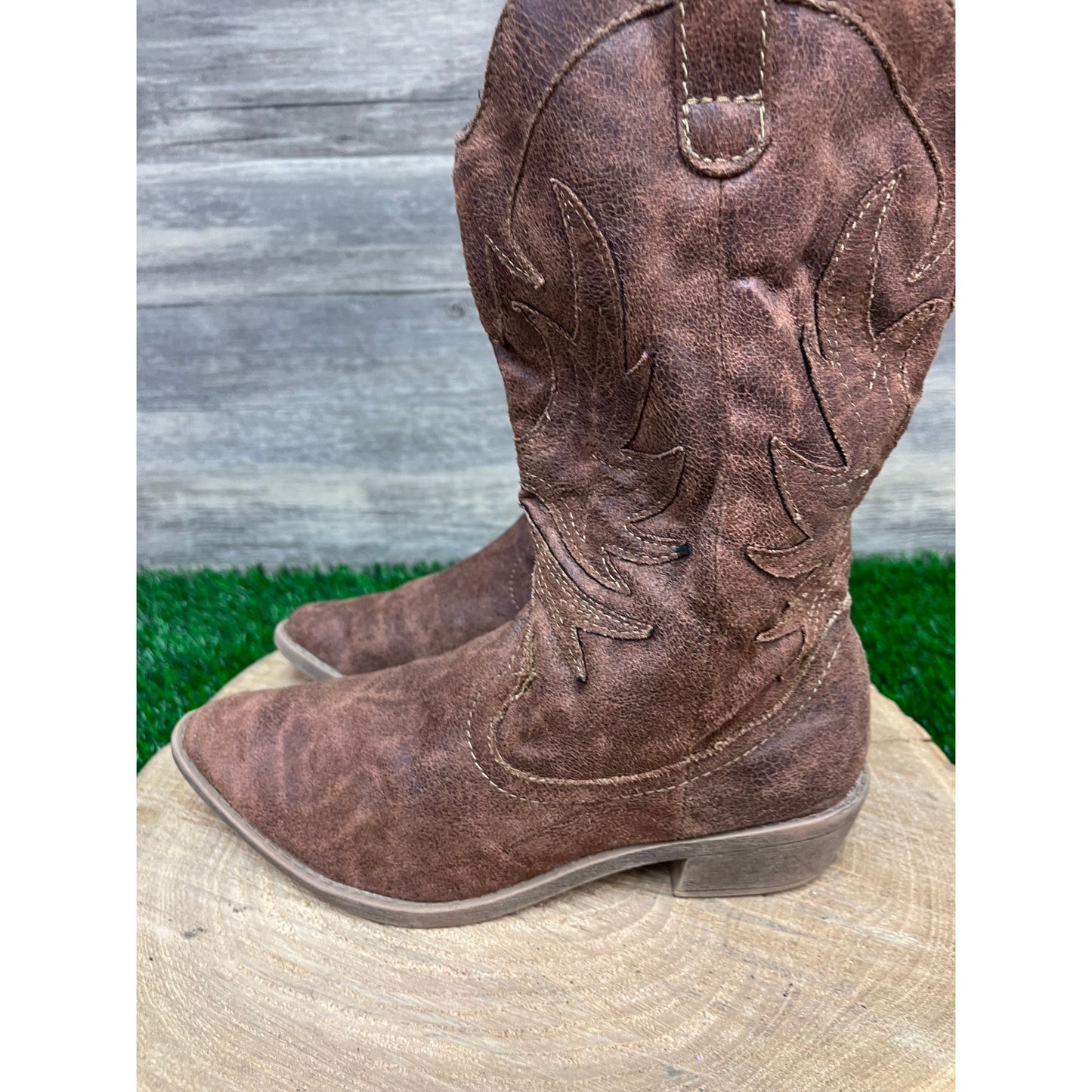 Rampage Women - Size 6M - Brown Soft Faux Leather Cowboy Boots Style 328319