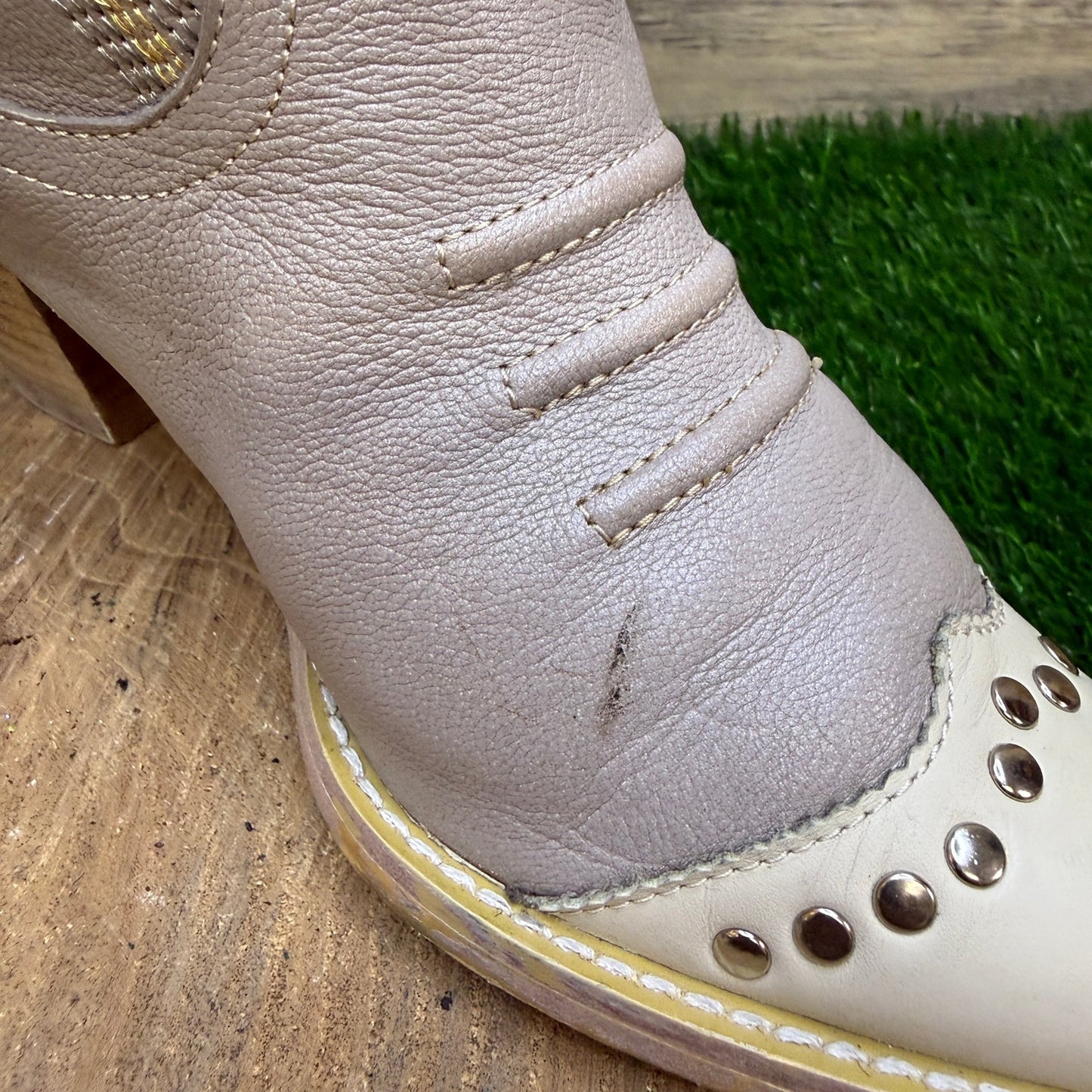 Kathy Van Zeeland - Size 7 - Cream/Gray Studded Cowboy Boots Style F059