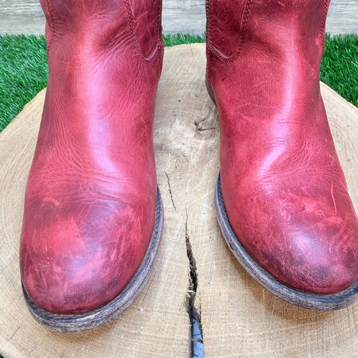 Frye Women - Size 7B - Burgundy Melissa Button Shorties Zipper Boots 3477908