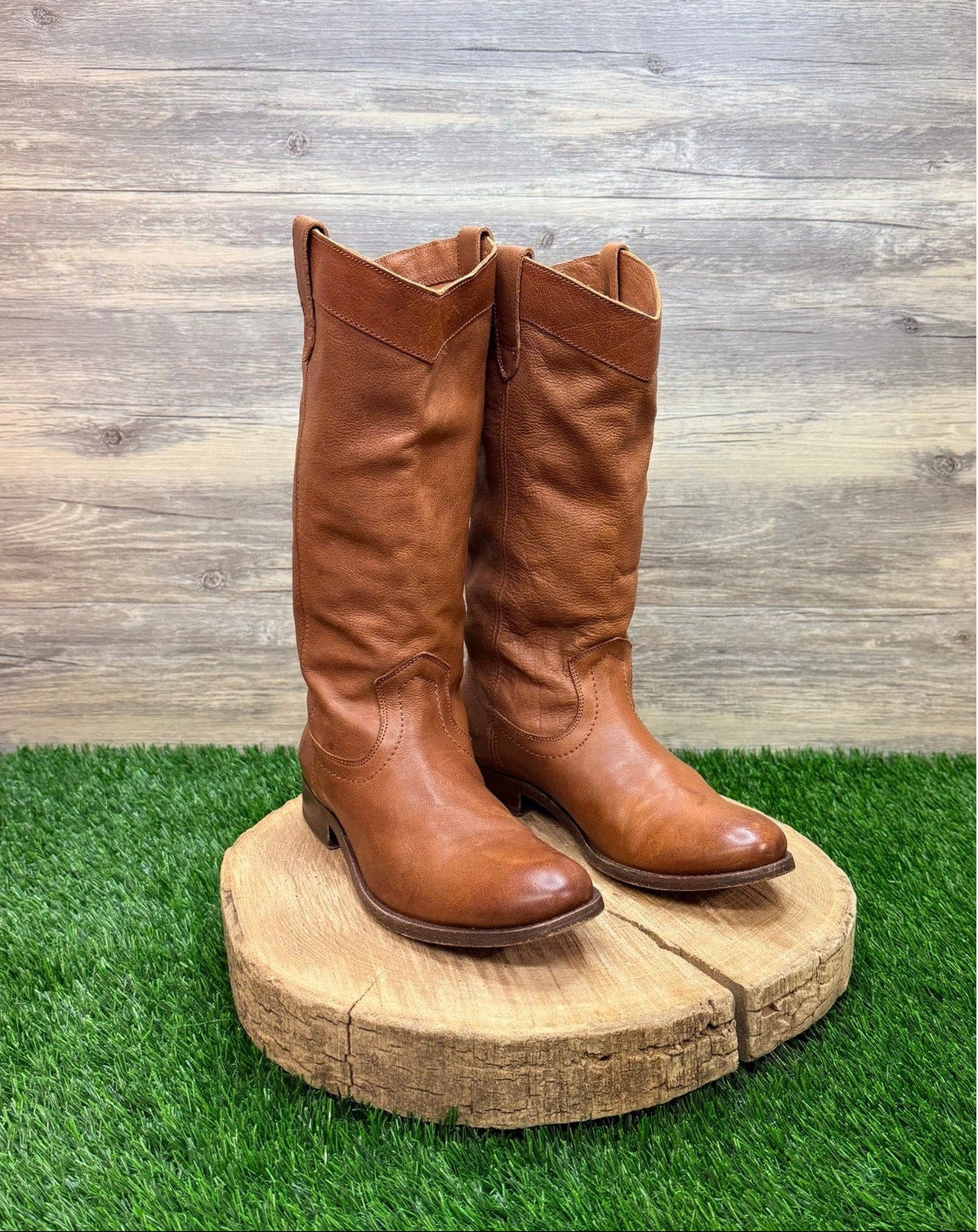 Frye Women - Size 7.5B - Cognac Melissa Pull On Cowboy Boots 3475456
