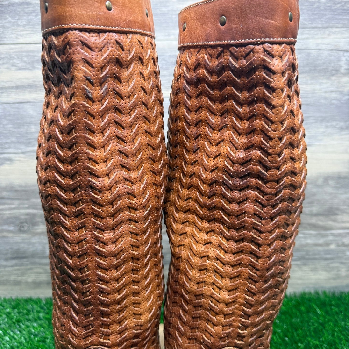 Frye Women - Size 7.5B - Carmel Weave Riding Boots Style 77970
