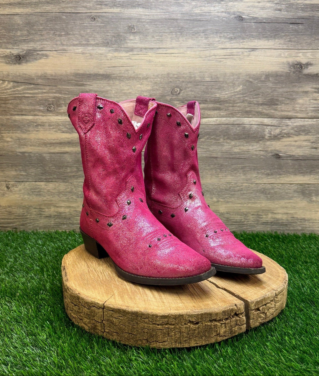 Ariat Youth - Size 6 - Pink Studded Snip Toe Cowboy Boots Style 10012798