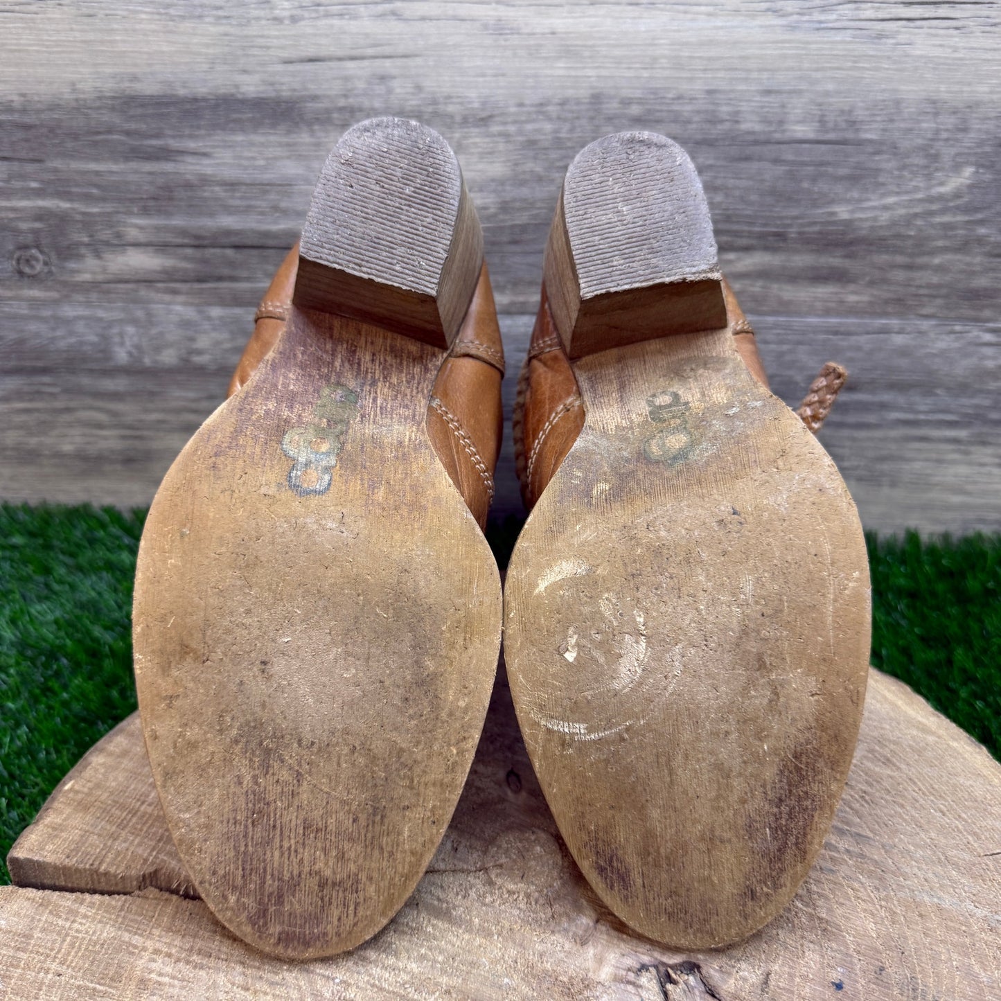 Dingo Women - Size 7M - Tan Strappy Ankle Boots Style DI662