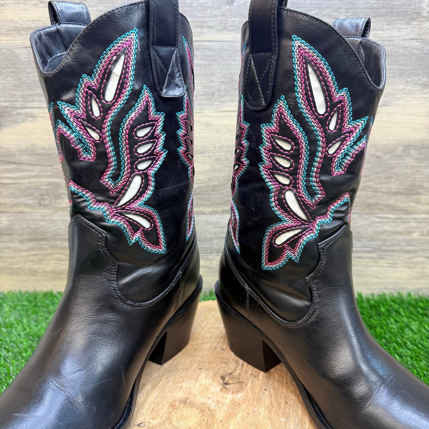 Forever 21 Women - Size 6 - Black / Pink Faux Leather Cowboy Boots 01261818