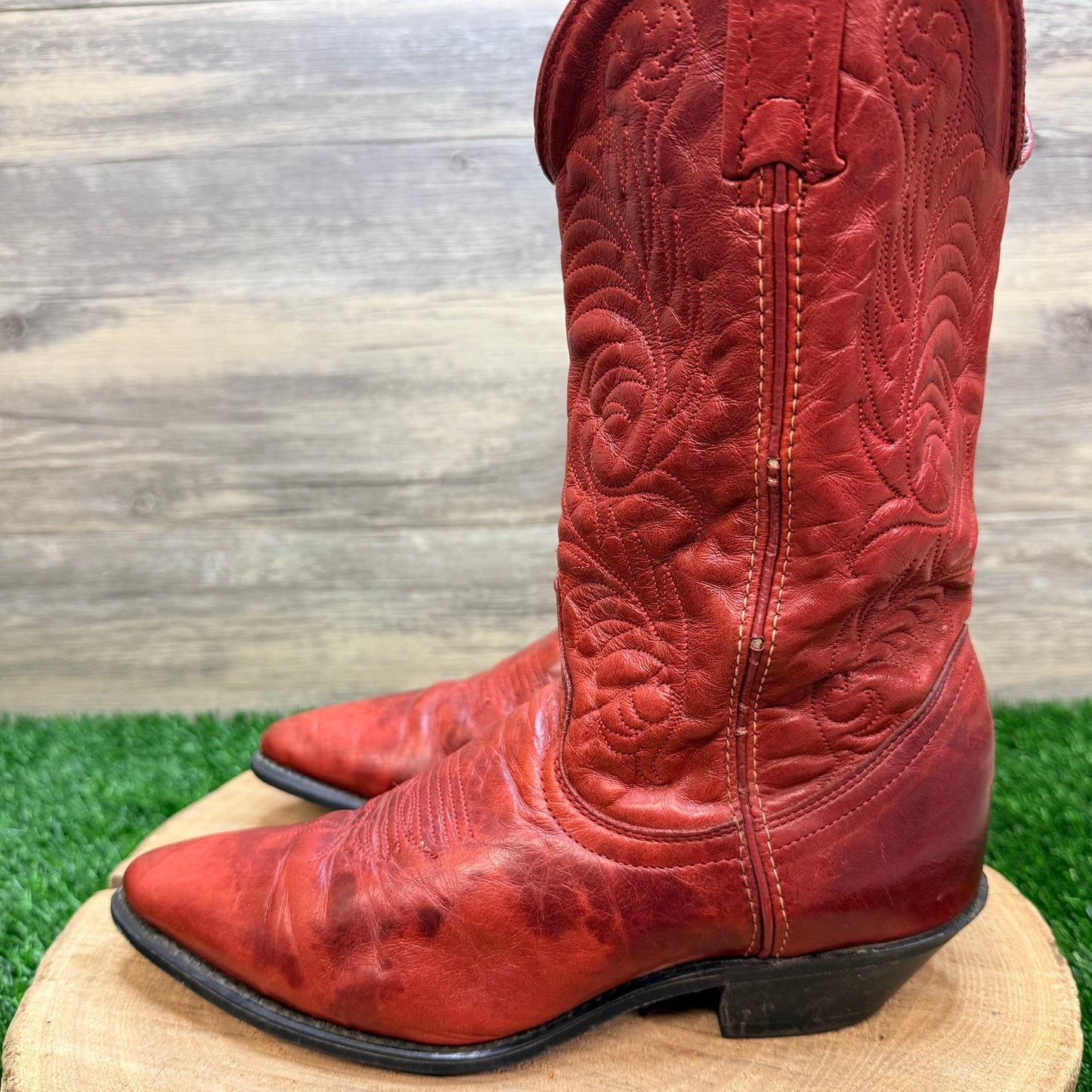 Justin Women - Size 8M - Red Western Cowboy Boots