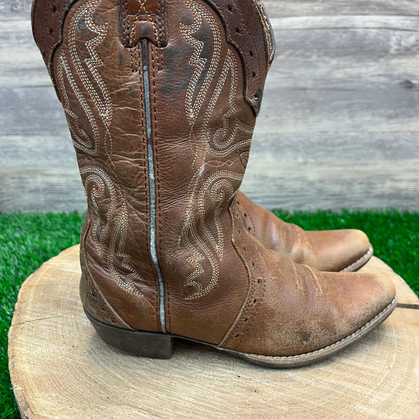 Ariat Youth - Size 13 - Brown Snip Toe Cowboy Boots