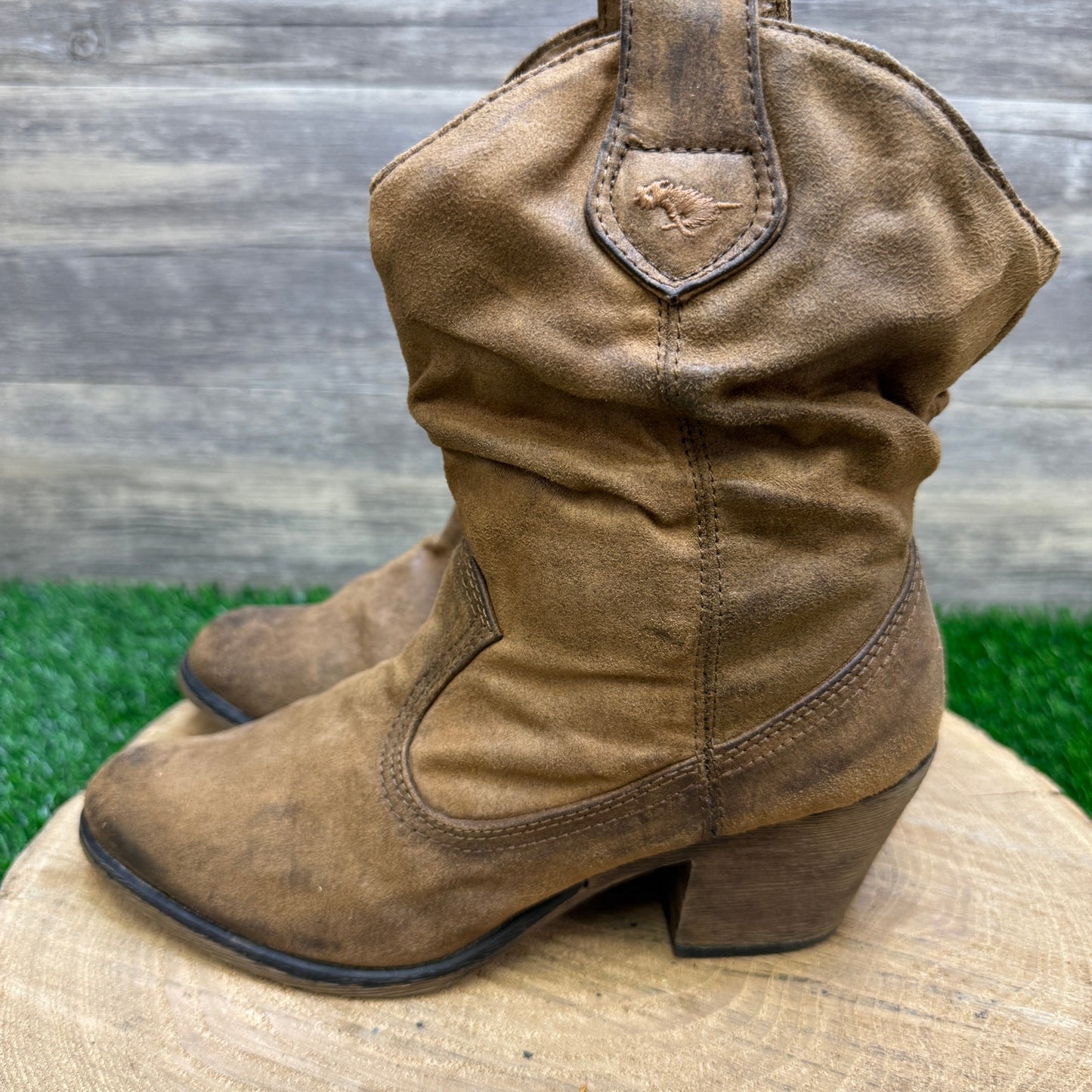 Rocket Dog Women - Size 7 - Brown Soft Faux Leather Boots Style C193