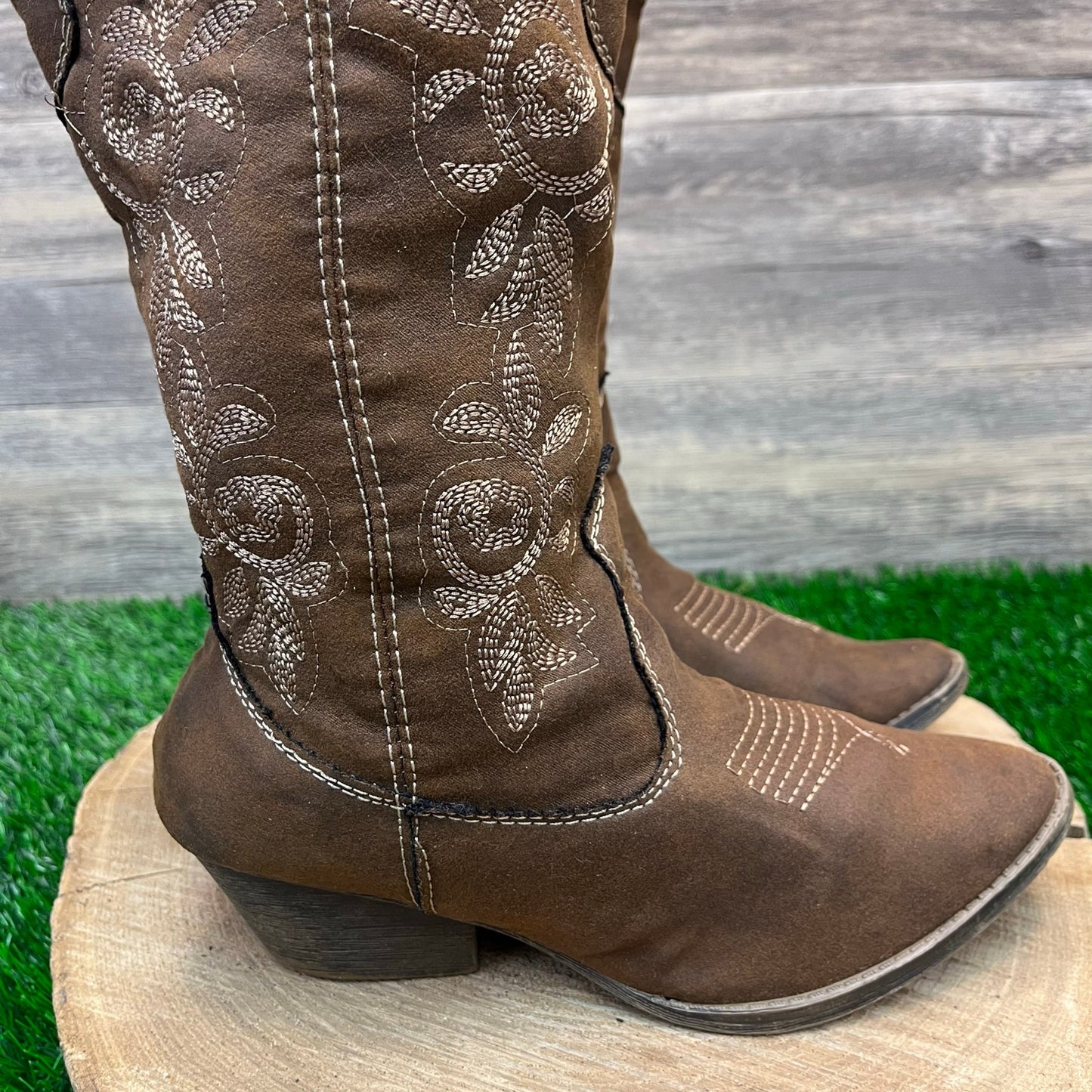 Rampage Women - Size 8M - Brown Soft Faux Leather Boots Style 429105