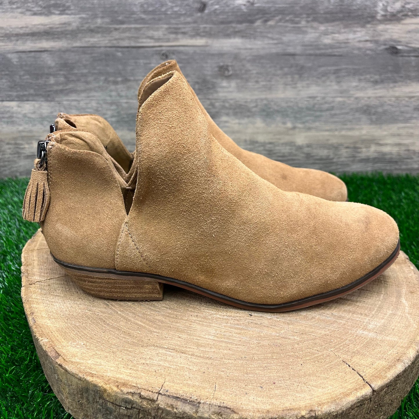 Softwalk Women - Size 9W - Taupe Suede Ankle Boots