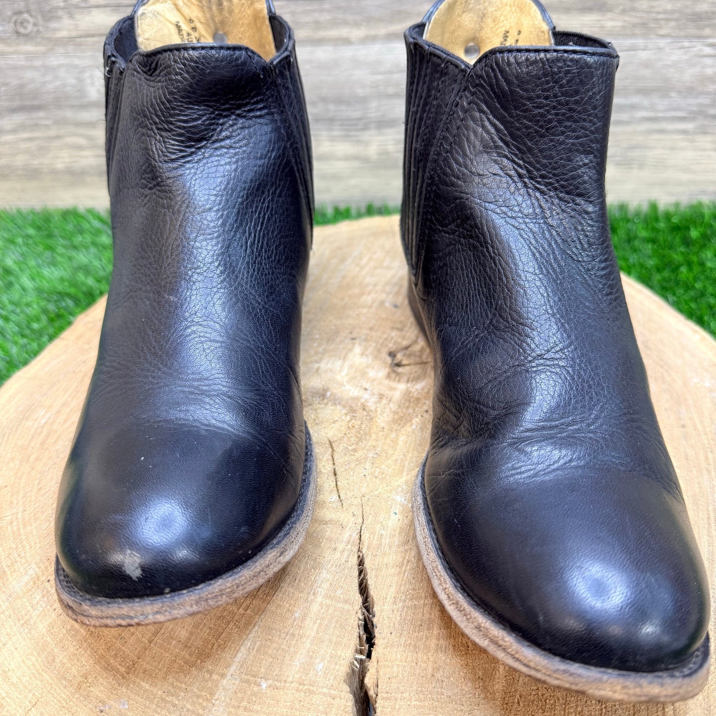 Frye Women - Size 8B - Black Ankle Boots 347708