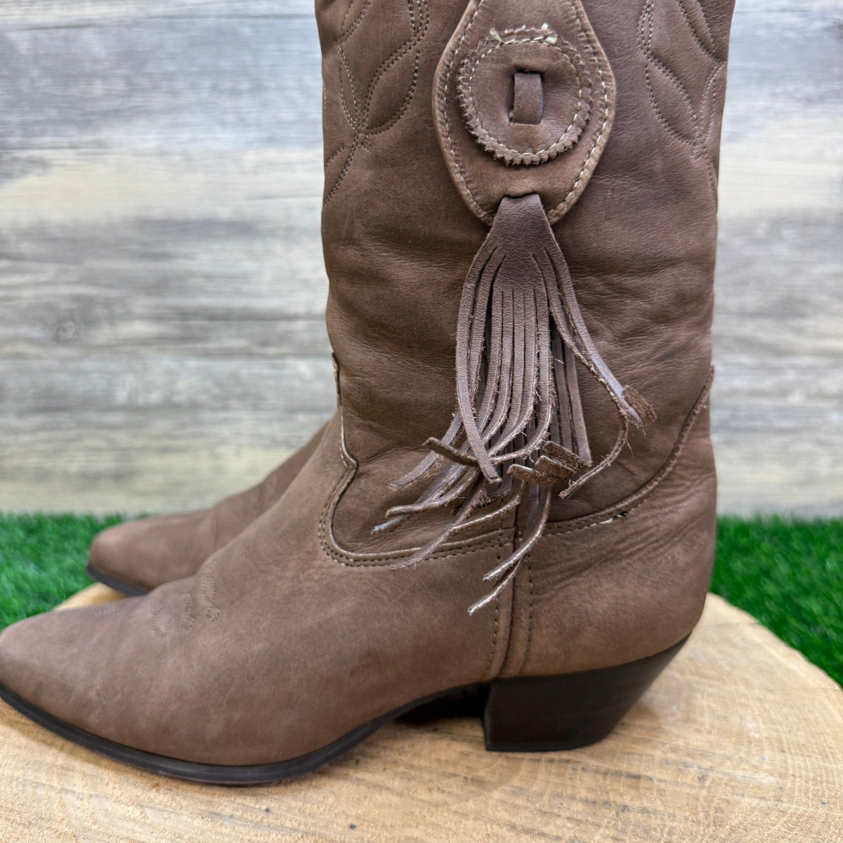 Laredo Women - Size 8M - Vintage Brown Fringe Western Cowboy Boots Style 16682