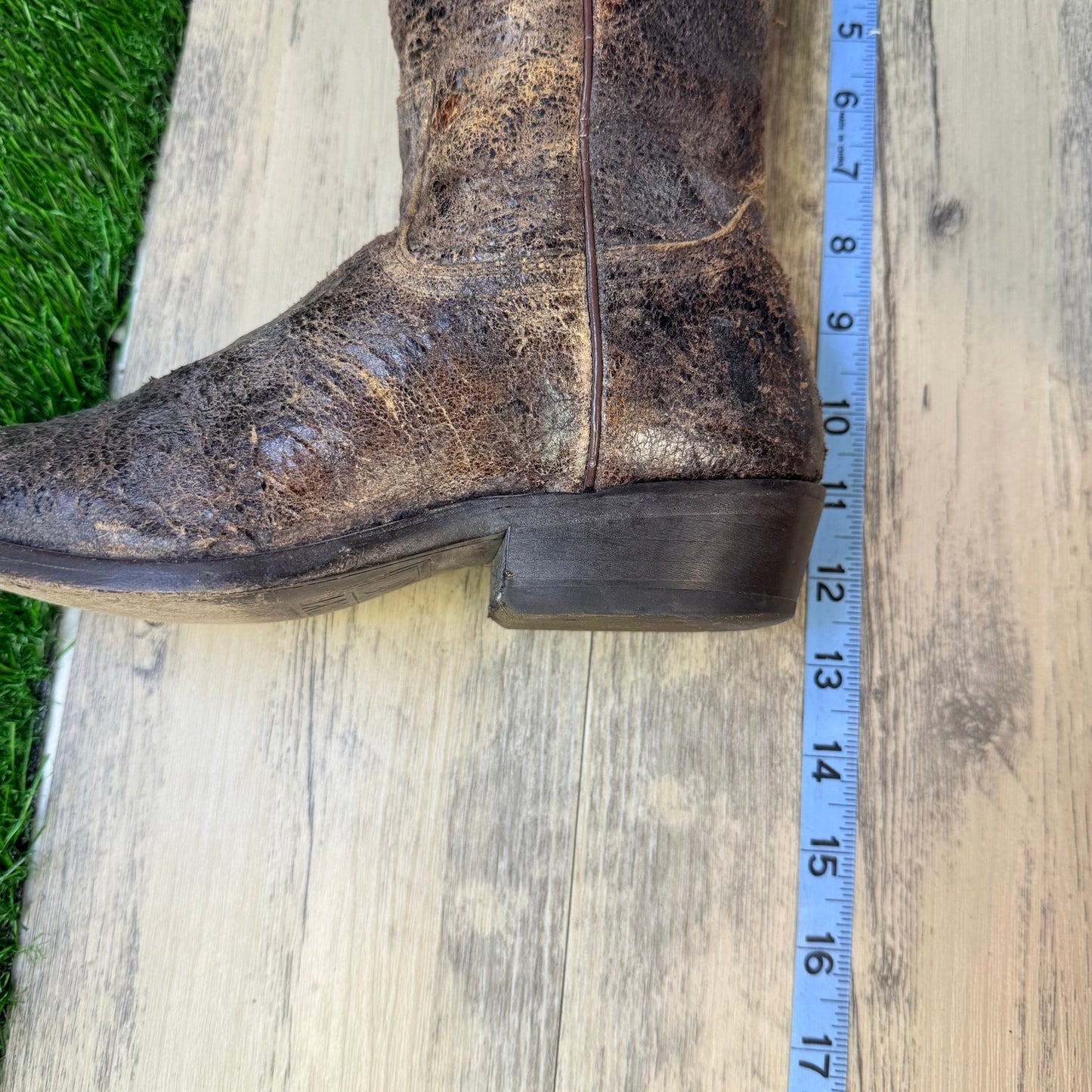 Frye Women - Size 6.5B - Distressed Brown Cowboy Boots 77704