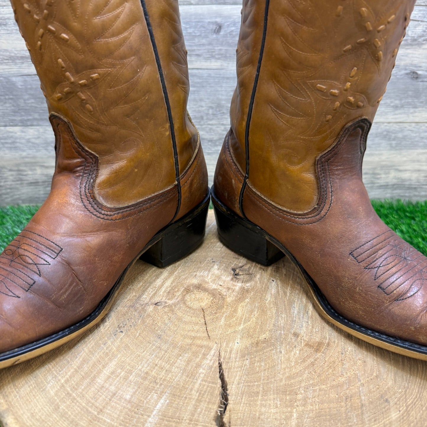 Acme Men - Size 9D - Vintage Tan Cowboy Boots Style 157