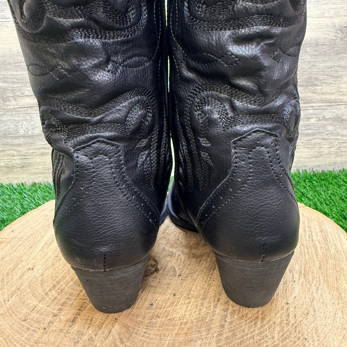True Craft Women - Size 6.5M - Black Faux Leather Cowboy Boots Style Tammi