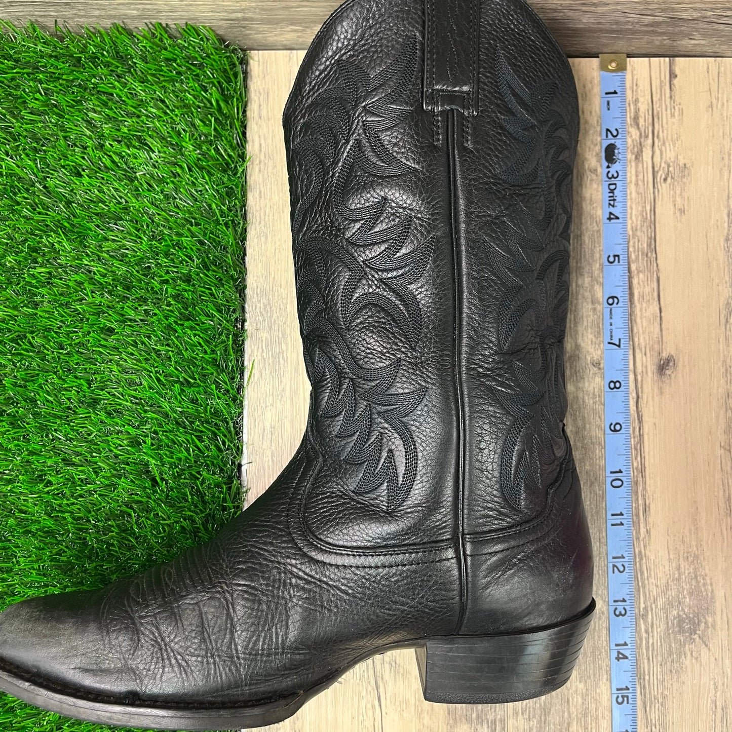Ariat Men - Size 10EE - Black Heritage Cowboy Boots Style 10002218