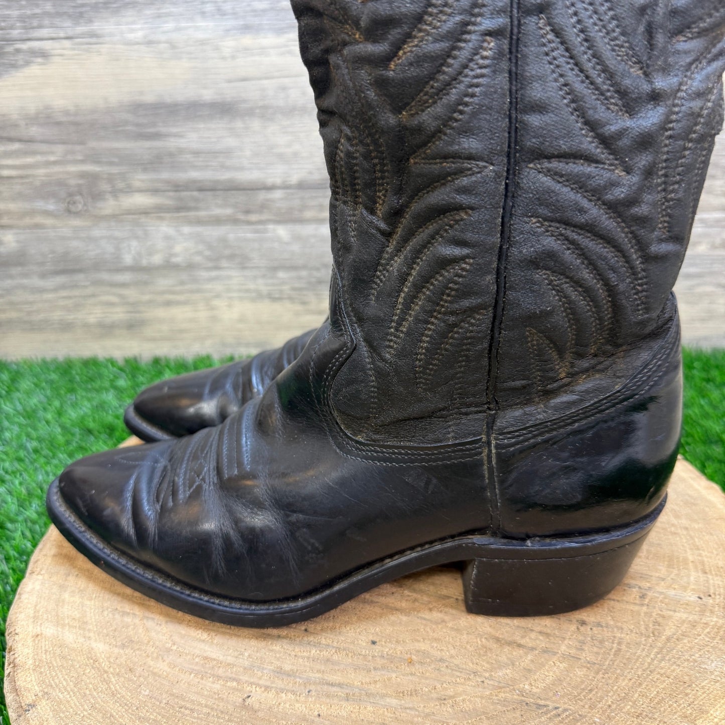 Texas Men - Size 8D - Vintage Black Western Cowboy Boots Style W5010