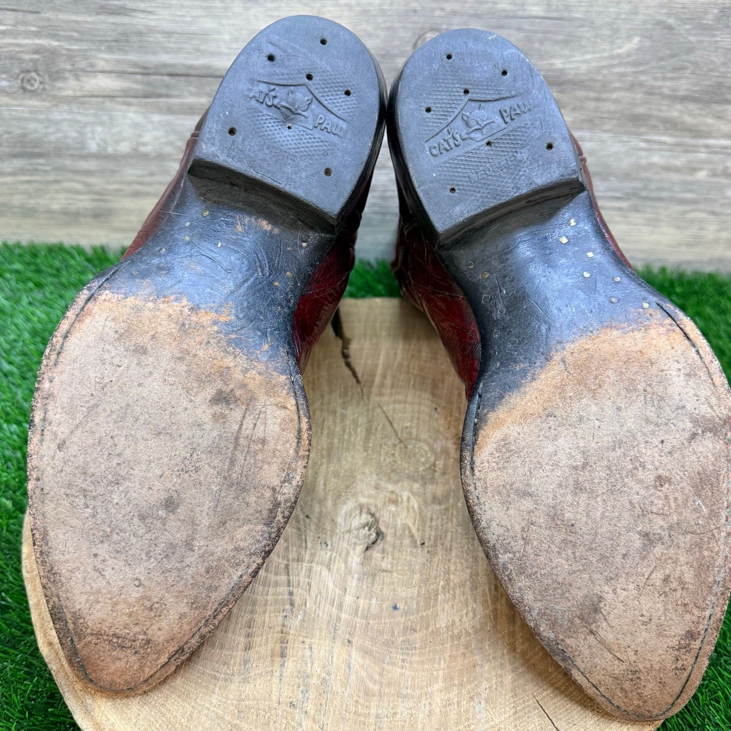 Justin Men - Size 9D / Red Glossy Eel Skin Cowboy Boors J31180