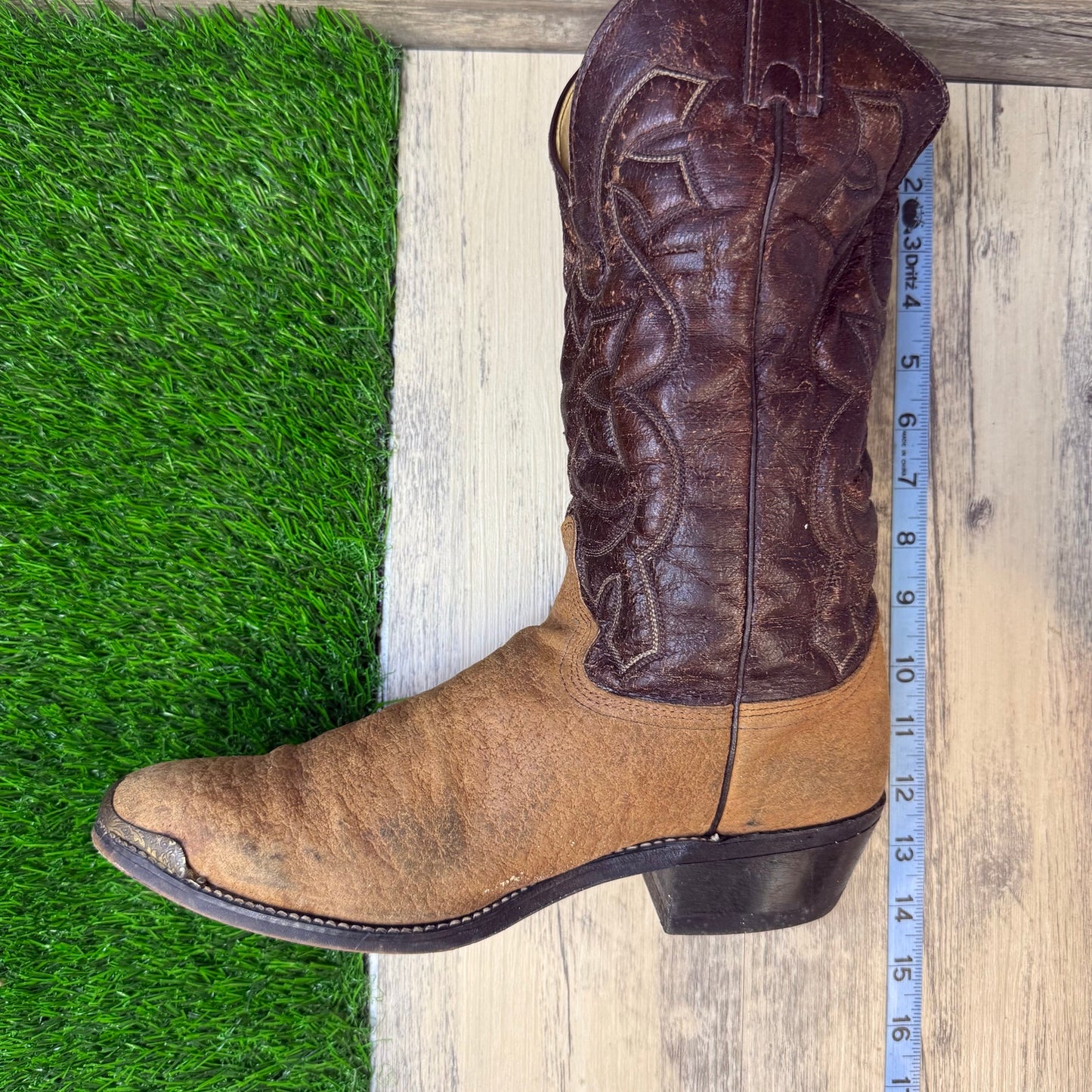 Silverado Men - Size 9D - Vintage Two Tone Brown Cowboy Boots Style 42295