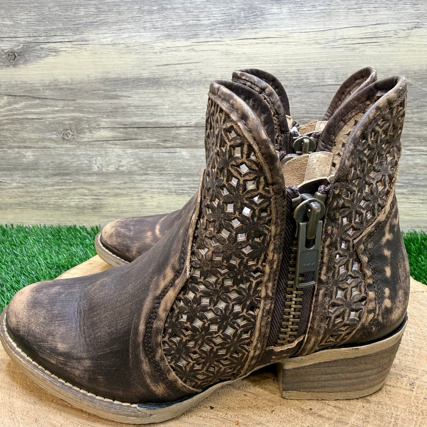 Circle G Women - Size 6.5 - Distressed Brown Cutout Ankle Boots Q5019