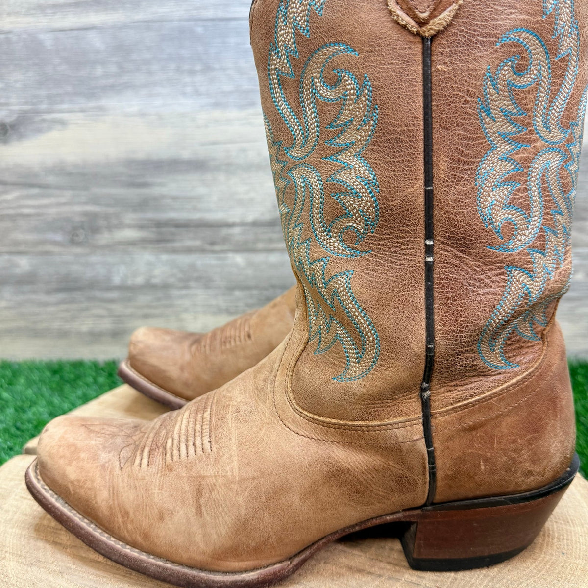 Nocona Women - Size 8B - Tan Bluebonnet Square Toe Cowboy Boots L5009