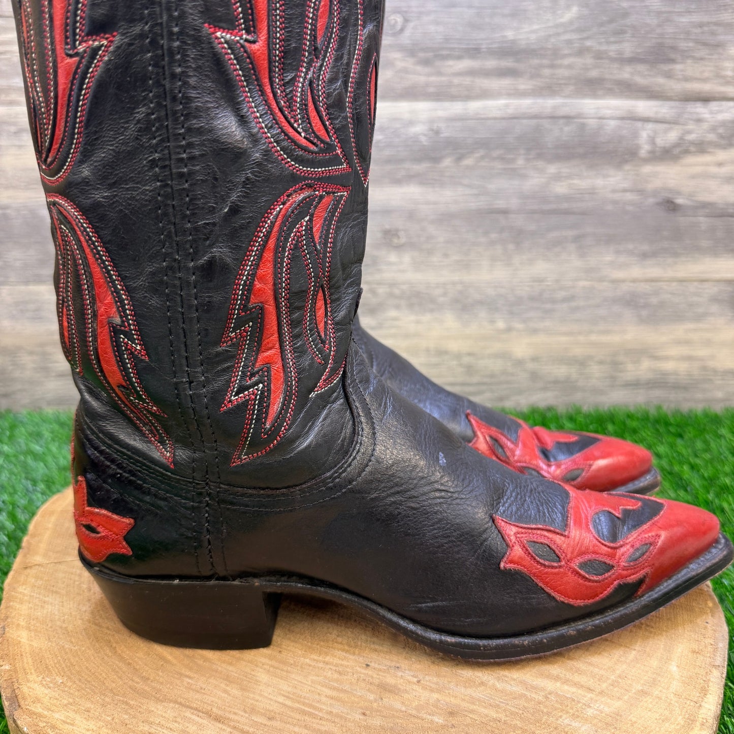 Dan Post Women - Size 7M - Vintage Black/Red Flame Cowboy Boots Style 14080