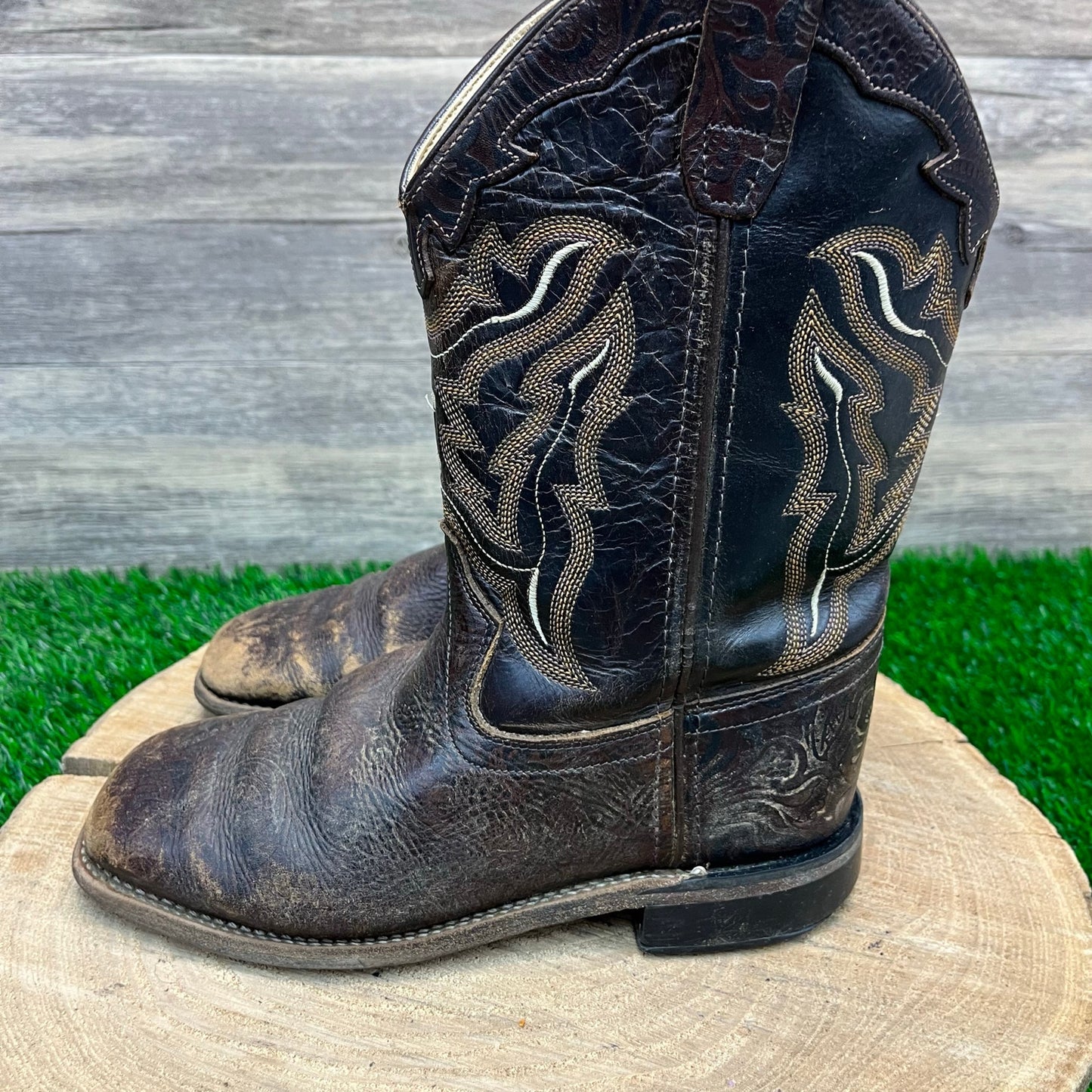 Old West Youth - Size 2.5 - Brown Square Toe Cowboy Boots Style BSC1827