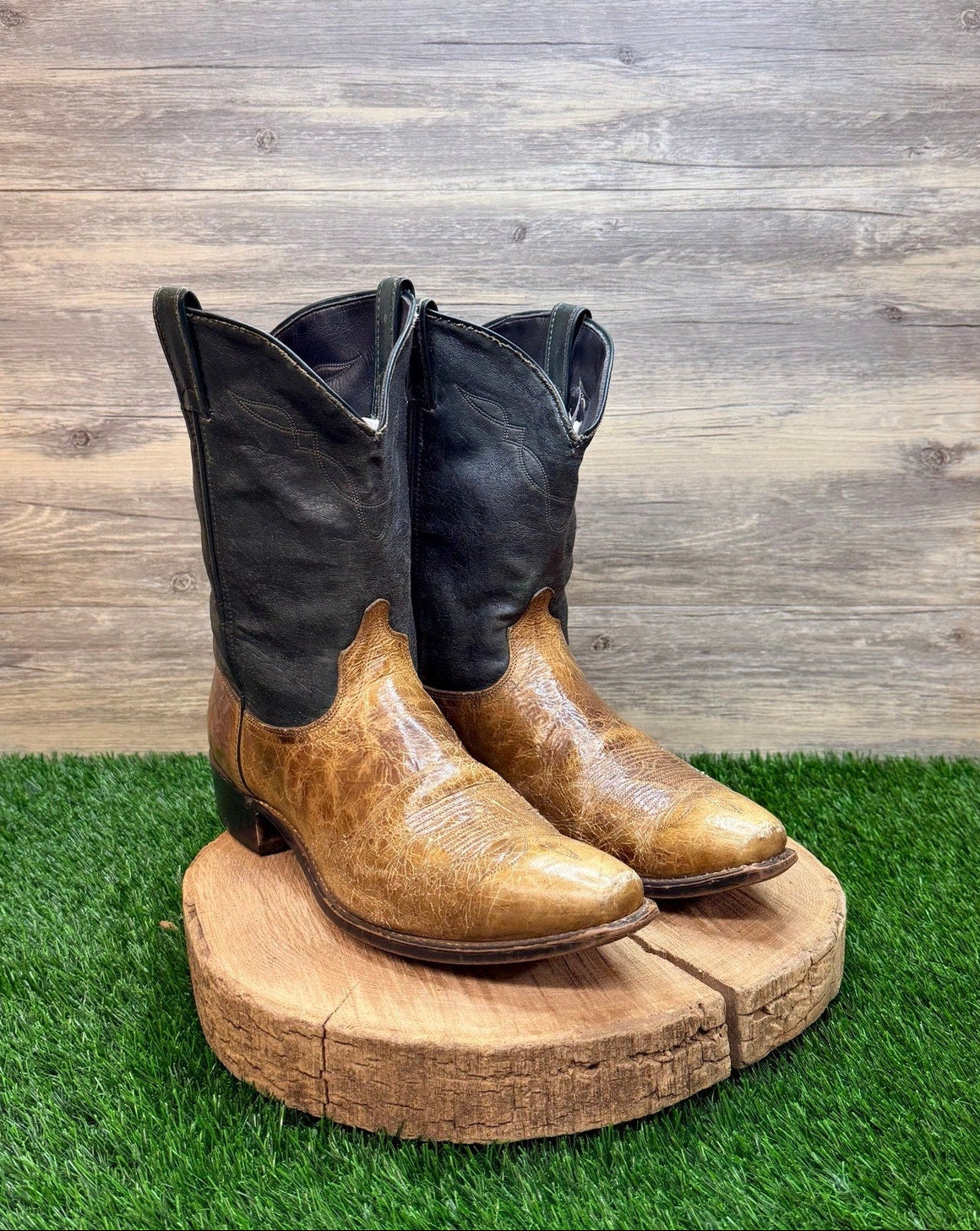 Laredo Men - Size 13D - Vintage Beige / Green Snip Toe Cowboy Boots 7823